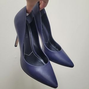 Charles by Charles David Heel Pumps